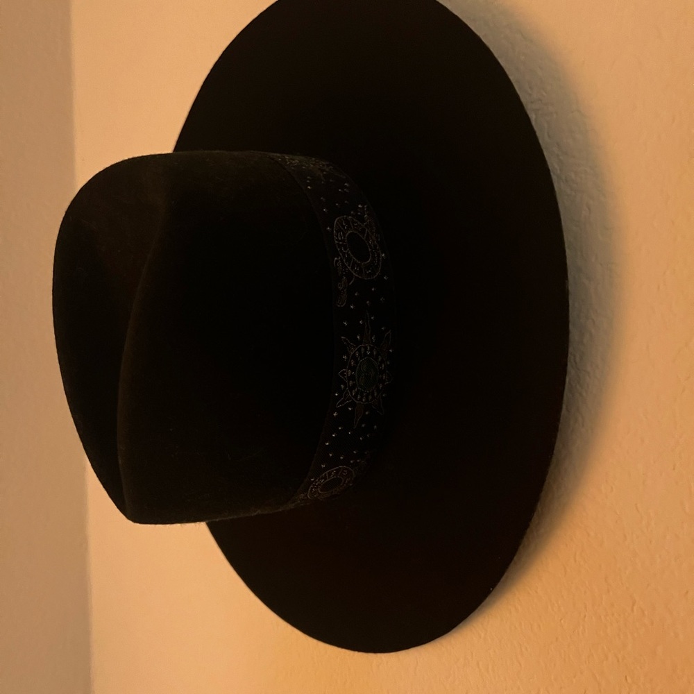 Lack of Color Phoenix Hat - Picture 3 of 3